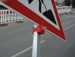 svorka na uchytenie v�stra�n�ho zna�enia 2 - pohlad 3 - www.idealmarket.sk