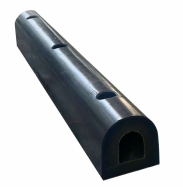 gumov� ochrann� element s oce�ovou v�stuhou 3